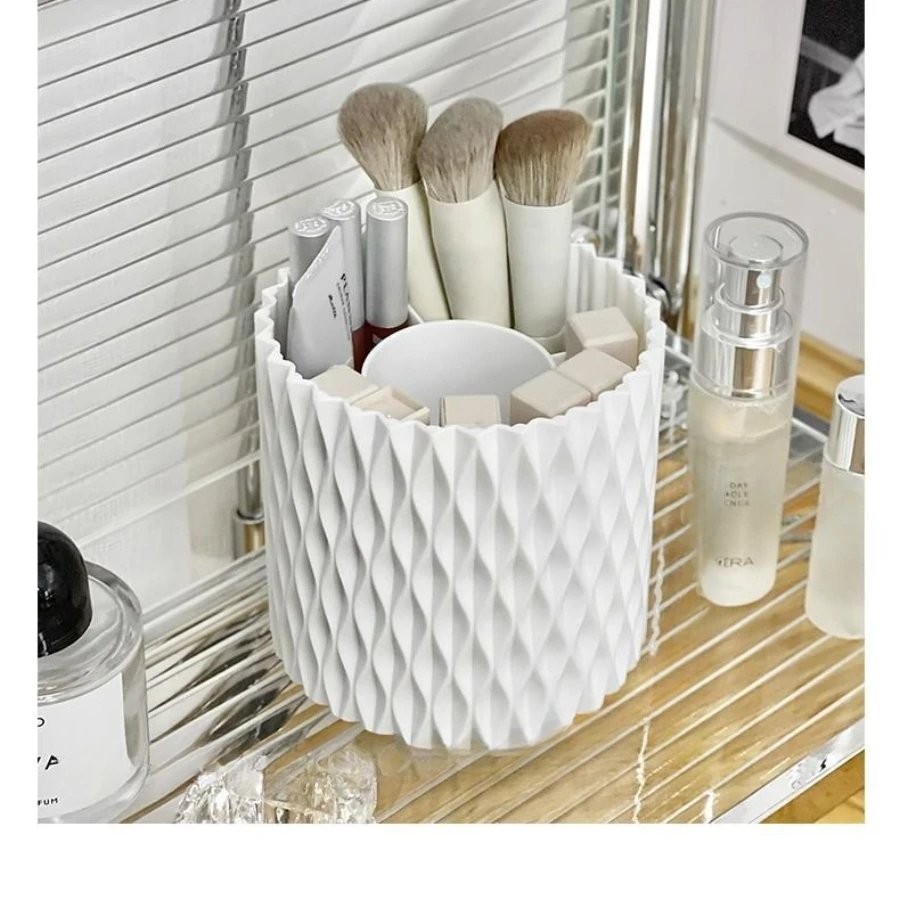 Rotatable Makeup Brushes Storage Box. (High Quality)