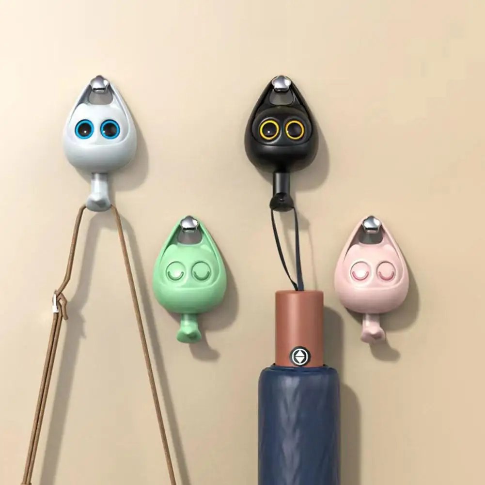 (Pack Of 2) Creative Cute Wink Cat Hooks