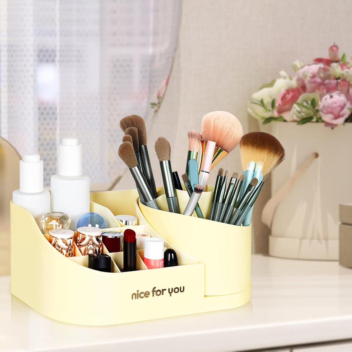 360°Rotating Makeup Organizer, Large Capacity Makeup Tools Holder Cosmetic Display Case