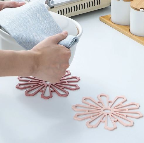 Household Heat Insulation Dining Table Mat, Creative Non-Slip Bowl Mat