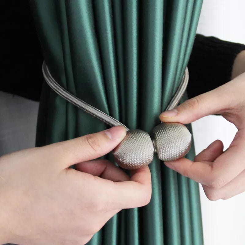 2 PCS Magnetic Ball Curtain