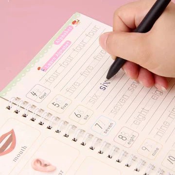 4 PCS Magic book with 10 Refills