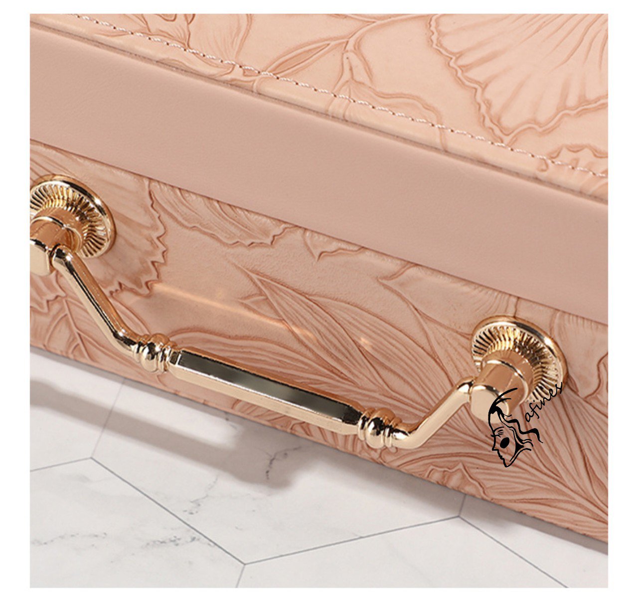 Luxury self Textured Leather Jewelry Case