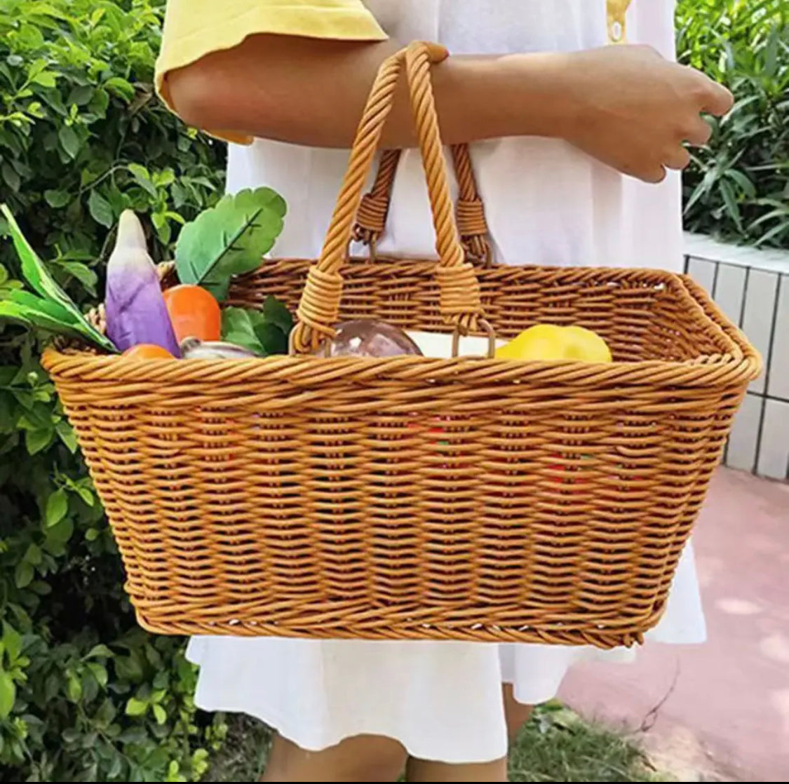 Woven Picnic Basket, Water Bread Service Box, Light Weight Imit