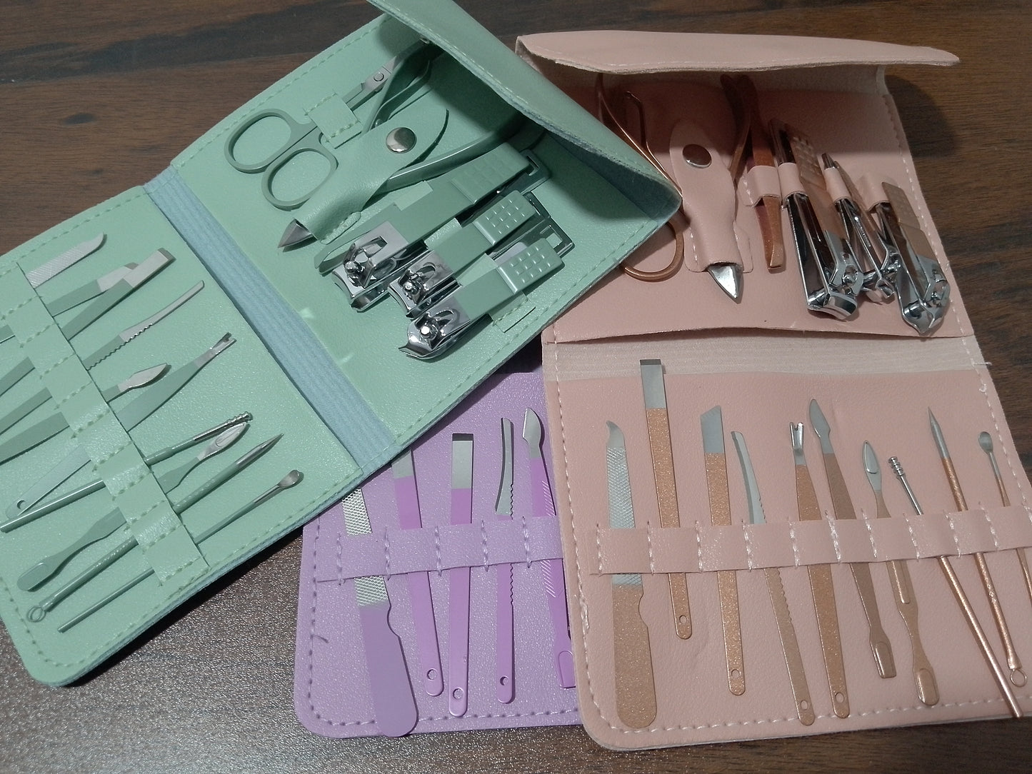 16 PCS Professional Nail Clipper Manicure Pedicure Set With Leather Case (Premium Quality)